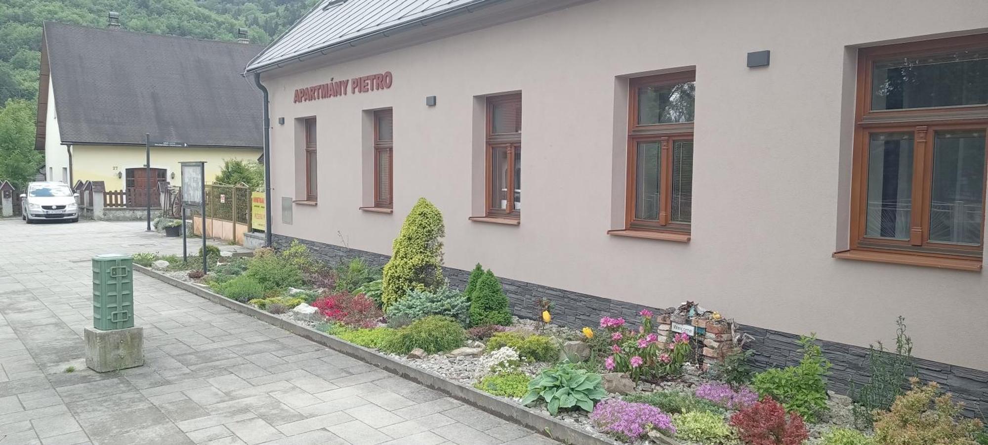 Apartmany Pietro Árvaváralja Kültér fotó